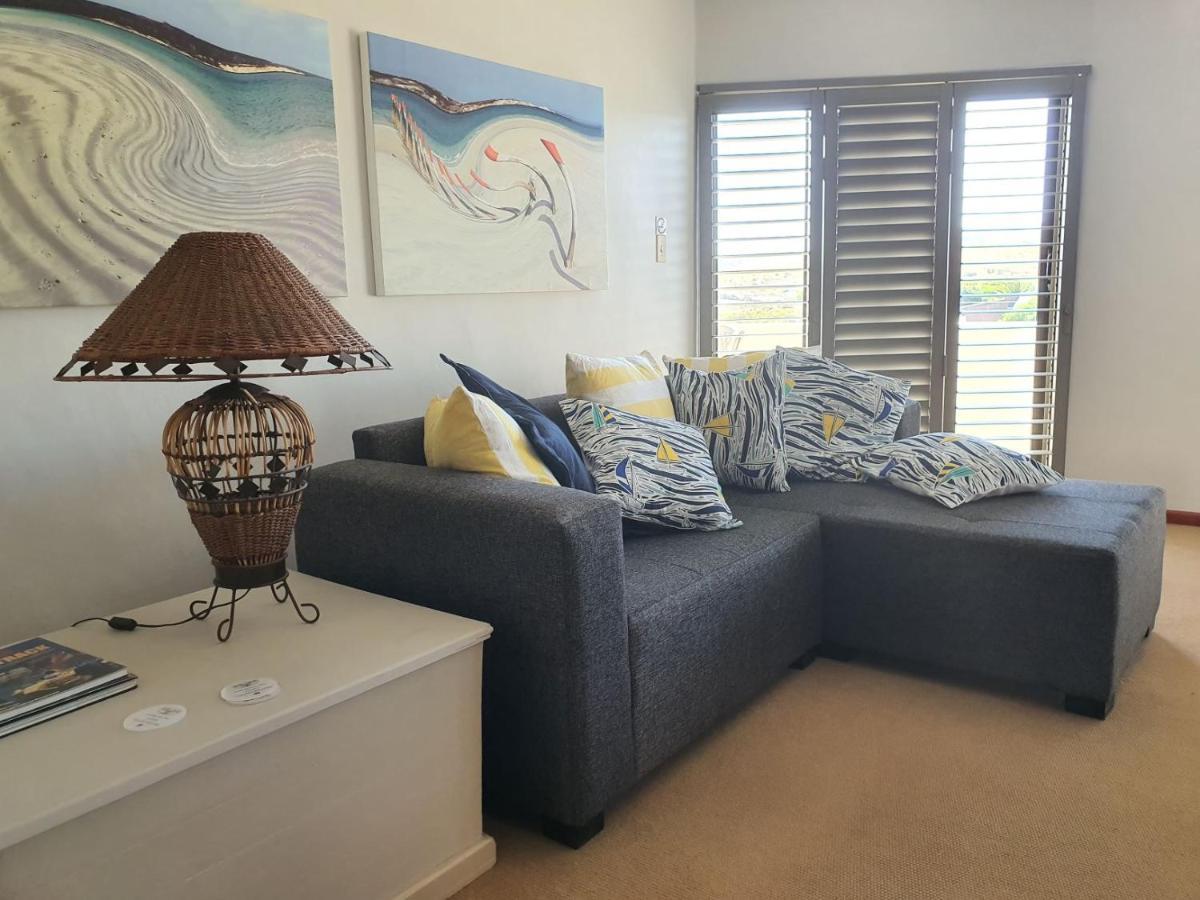 Albatross Guesthouse Langebaan Eksteriør bilde