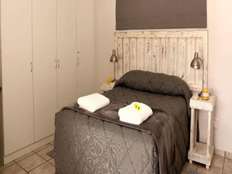 Albatross Guesthouse Langebaan Eksteriør bilde